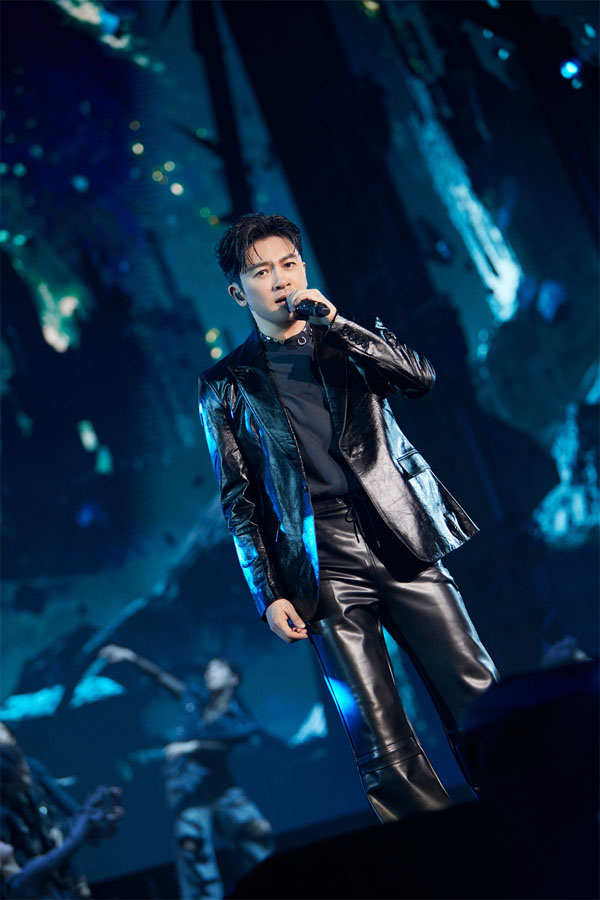 苏有朋巡演北京站经典重现 明星好友惊喜到场引追剧回忆 (8).jpg